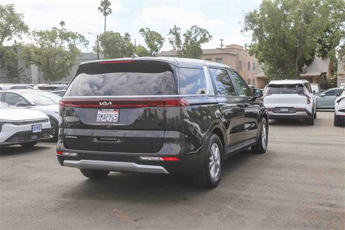 Certified 2024 Kia Carnival LX image 10