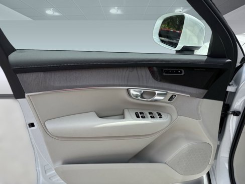 New 2026 Volvo XC90 B6 Ultra image 12