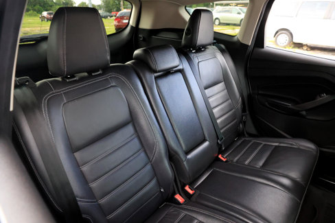 Used 2018 Ford Escape Titanium image 14