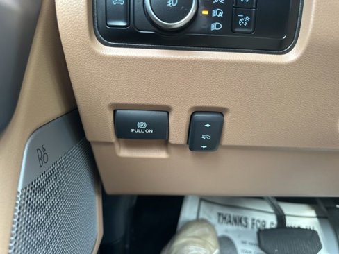 Certified 2024 Ford F250 Lariat w/ Chrome Package image 32
