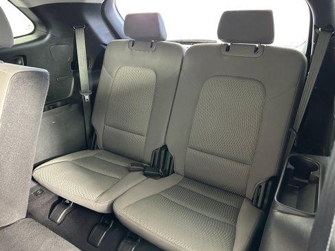 Used 2017 Hyundai Santa Fe SE image 29