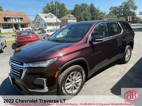 Used 2022 Chevrolet Traverse LT image 3
