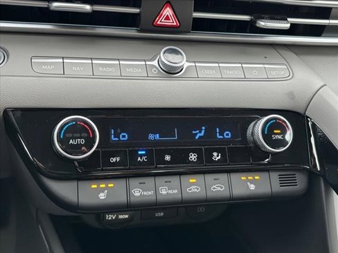 Certified 2024 Hyundai Elantra SEL w/ Convenience Package image 21