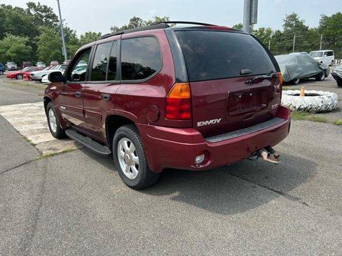 Used 2005 GMC Envoy SLE image 8