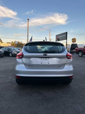 Used 2015 Ford Focus SE image 5