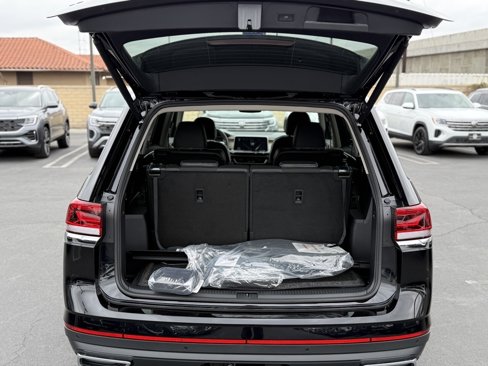 New 2025 Volkswagen Atlas SE image 14