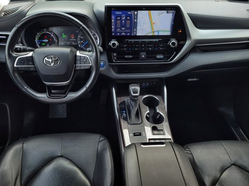 Used 2022 Toyota Highlander Platinum image 15