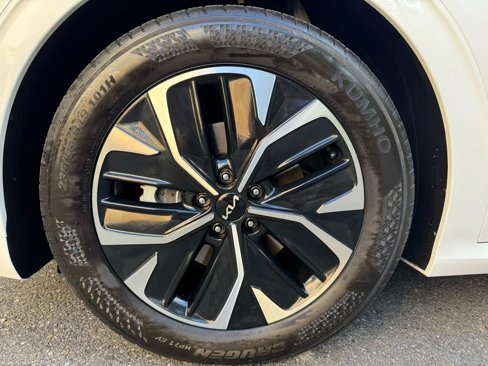Used 2023 Kia EV6 GT-Line w/ GT-Line Suede Seat Package image 19