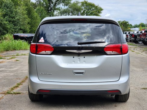 New 2026 Chrysler Voyager LX image 15