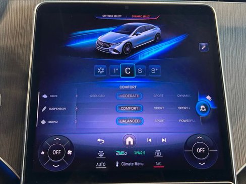 Used 2023 Mercedes-Benz EQE AMG 4MATIC Sedan image 31
