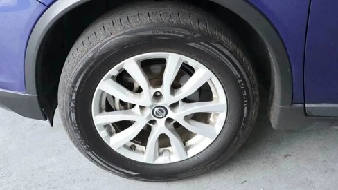Used 2020 Nissan Rogue SV image 26