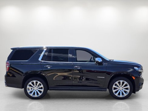 Used 2021 Chevrolet Tahoe Premier w/ Premium Package image 4