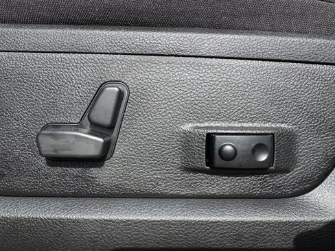 Used 2024 RAM 3500 Big Horn w/ Night Edition image 33