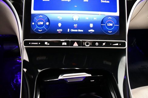 Certified 2025 Mercedes-Benz C 300 4MATIC Sedan image 12