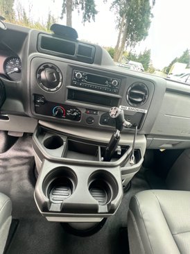 Used 2022 Ford E-450 and Econoline 450 Super Duty image 13