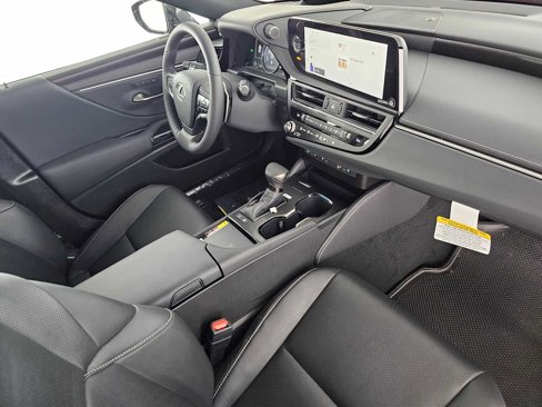 New 2025 Lexus ES 300h w/ Premium Package image 11