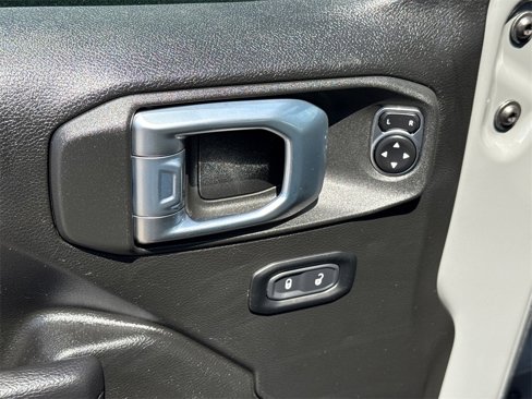 Used 2023 Jeep Wrangler Unlimited image 30