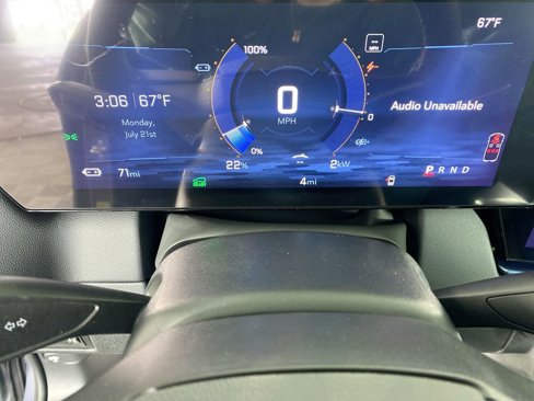 New 2025 Chevrolet Equinox EV LT w/ Convenience Package II image 13