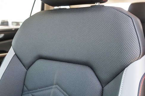New 2025 Volkswagen Atlas Peak Edition SE image 27
