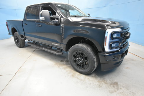 New 2026 Ford F250 4x4 Crew Cab Super Duty image 1