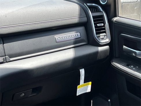 New 2025 RAM 3500 Laramie image 15