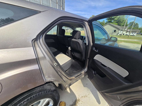Used 2010 Chevrolet Equinox LS image 11