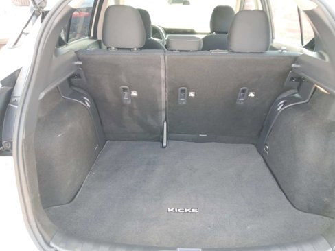 Used 2024 Nissan Kicks SV image 15