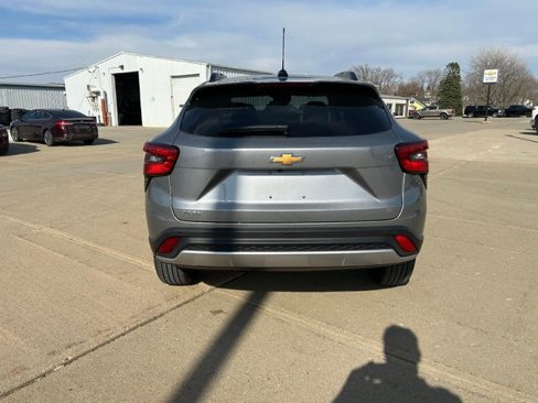 New 2025 Chevrolet Trax LT w/ Driver Confidence Package image 3
