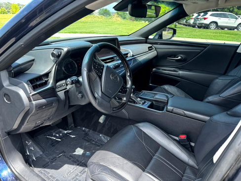Used 2019 Lexus ES 350 image 11