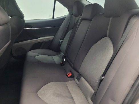 Used 2021 Toyota Camry LE image 18