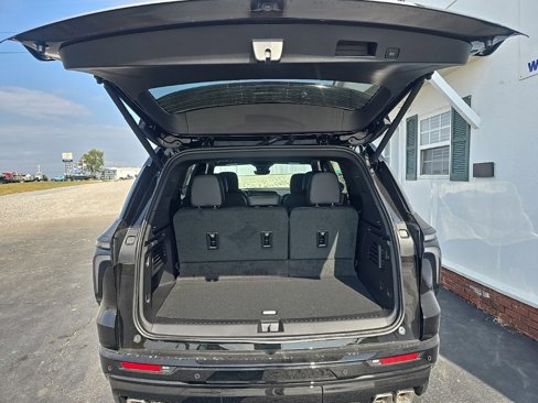 New 2026 Chevrolet Traverse High Country image 19