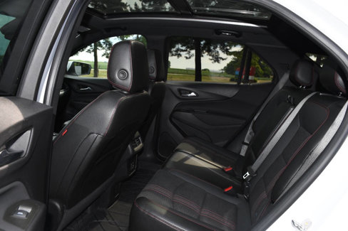 Used 2023 Chevrolet Equinox RS image 15