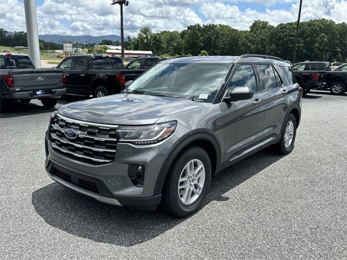 New 2025 Ford Explorer Active w/ Active Comfort Package image 3