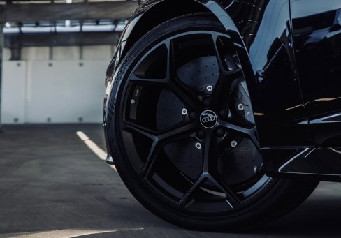 New 2025 Audi RS 6 performance image 10