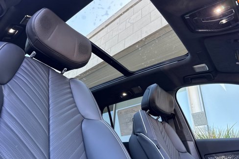 New 2026 Cadillac Vistiq Platinum image 18