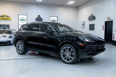 Used 2019 Porsche Cayenne E-Hybrid image 6