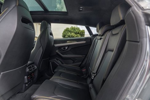 Used 2022 Lamborghini Urus image 21
