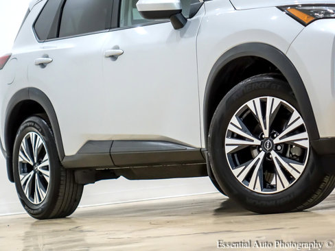 Used 2023 Nissan Rogue SV image 4