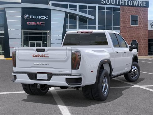 New 2026 GMC Sierra 3500 Denali w/ Denali Reserve Package image 4