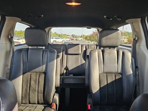 Used 2017 Dodge Grand Caravan SXT image 26