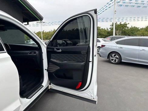 Used 2022 Hyundai Palisade Calligraphy image 13