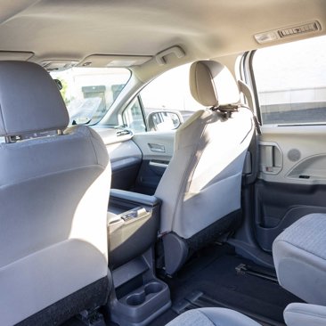 Used 2021 Toyota Sienna LE image 17