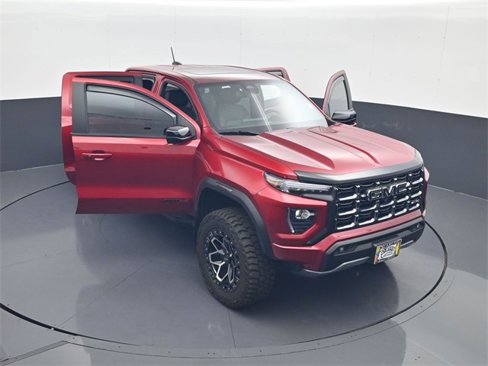Used 2024 GMC Canyon AT4 w/ AT4 Premium Package image 29