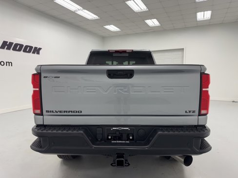 Used 2025 Chevrolet Silverado 2500 LTZ w/ Trail Boss Package image 6