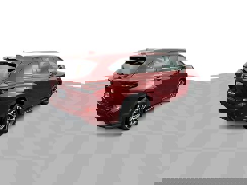 Used 2024 Toyota Highlander XLE image 48