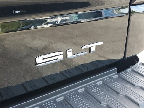 New 2026 GMC Sierra 1500 SLT w/ SLT Premium Package image 7