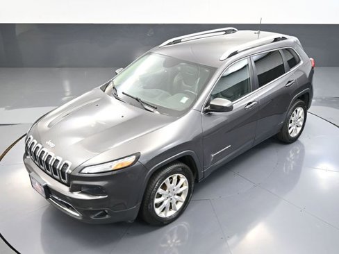 Used 2017 Jeep Cherokee Limited w/ Trailer Tow Group image 52