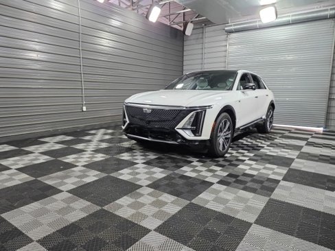 Used 2024 Cadillac Lyriq Luxury w/ LPO, Floor Liner Package image 48