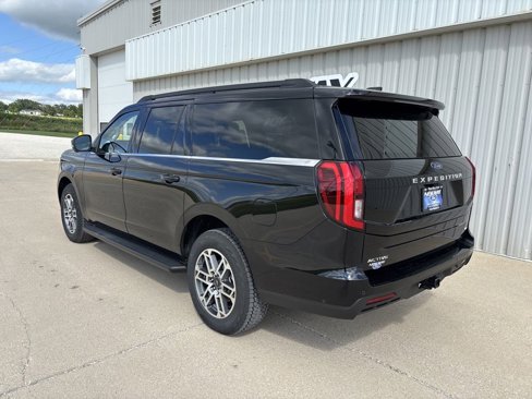 New 2025 Ford Expedition Max Active image 6