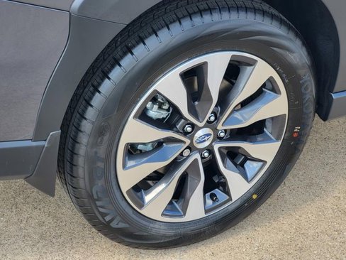 New 2025 Subaru Outback Limited image 6